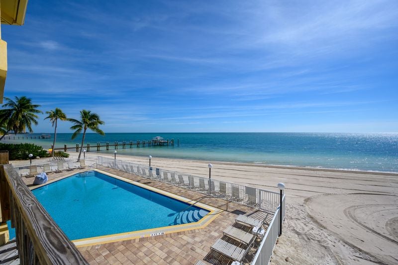 Cocoplum beach & tennis CLUB AND marina - Image 2
