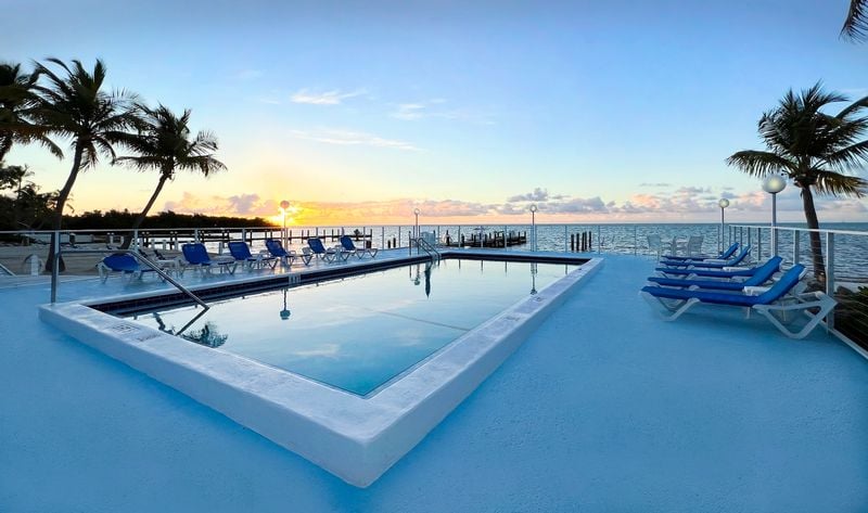 Pines AND palms resort - Image 2