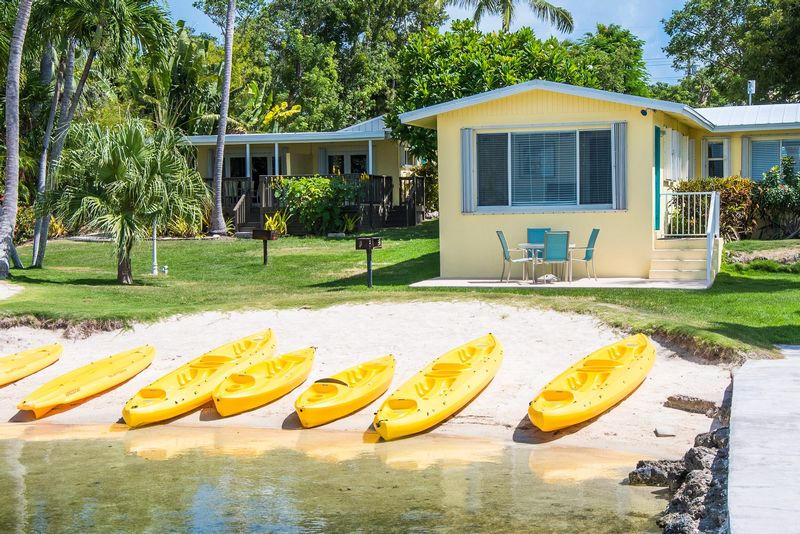 BAY harbor & coconut BAY resort - Image 2