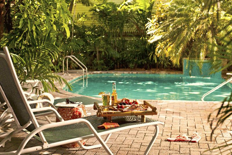 Tropical INN - Image 1