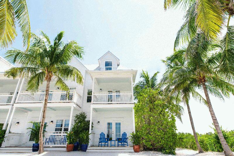 Parrot KEY hotel AND villas - Image 4